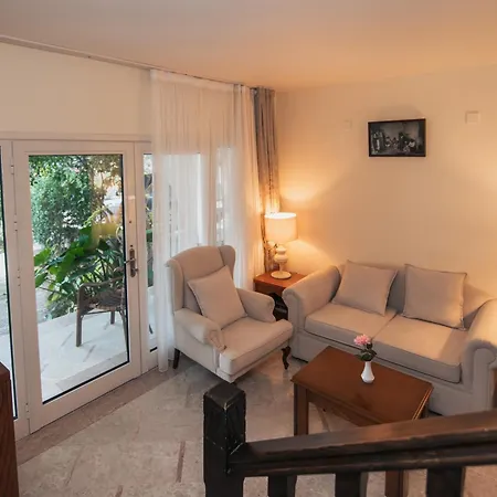 Gardens Hostal Bellapais