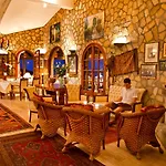 Gardens Hostel