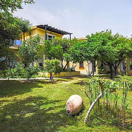 Hostel Gardens *