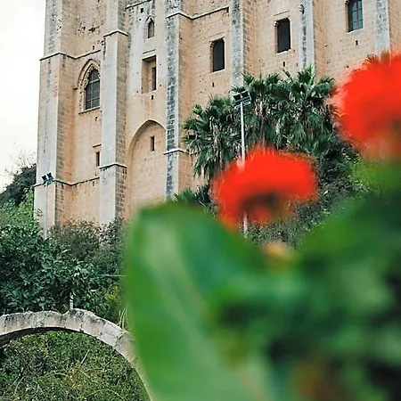Hostel Gardens